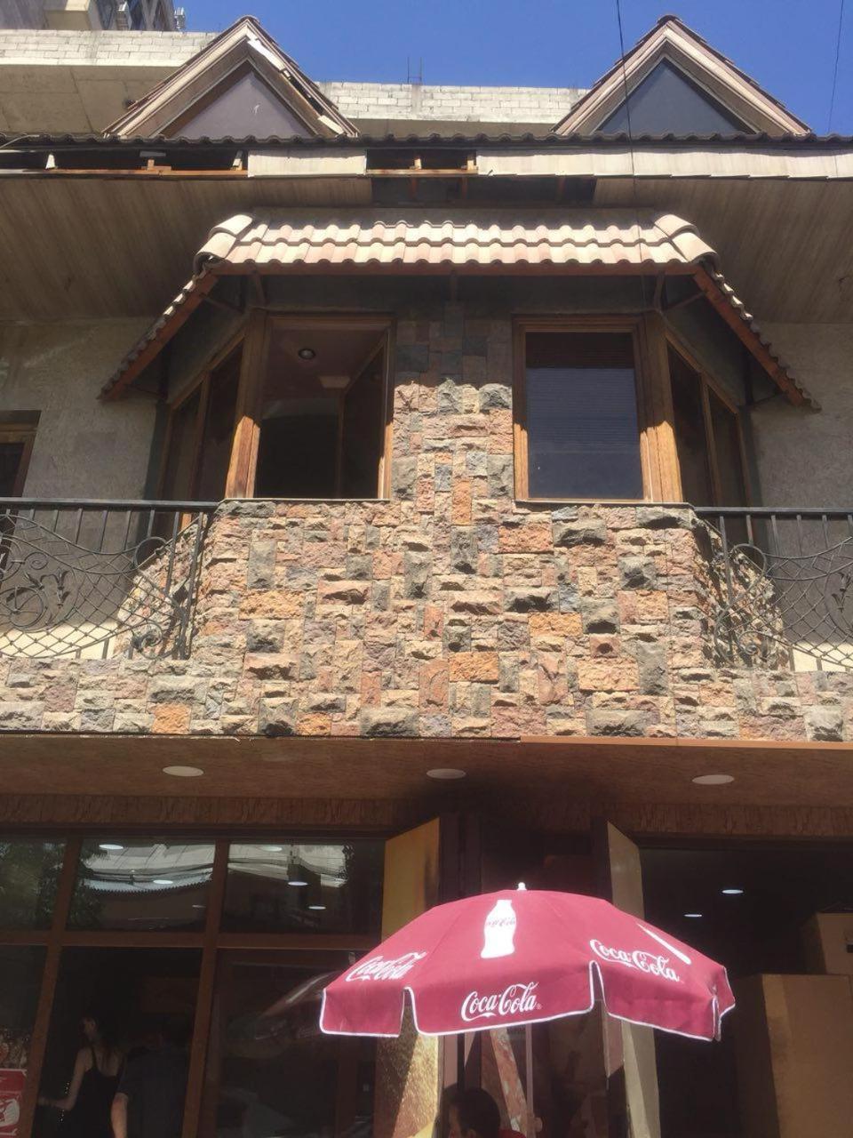 Gem Hostel 耶烈万 外观 照片
